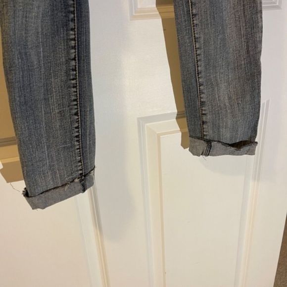 Mossimo Supply Co Distressed Ripped Skinny Jeans Size 5 - Picture 4 of 7